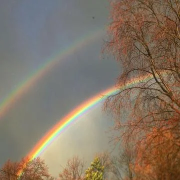 Double rainbow in the sky Stockfoto's