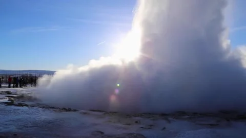 Double Strokkur Eruption with Sun Behind Video stock 206862810