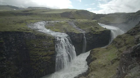 Double waterfall in slow motion Stock Footage 39566761