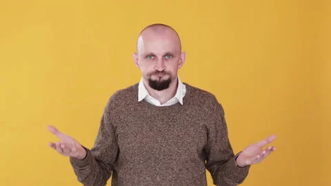 Doubtful man hard choice option pros cons gif loop Vídeos de archivo 197404831