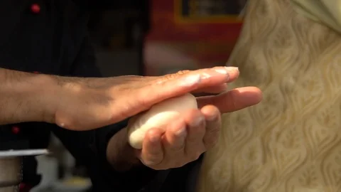 Dough Rolled in Hands in Sunlight Vídeos de archivo 95975482