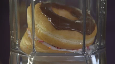 Doughnuts In A Blender 스톡 동영상 105331273