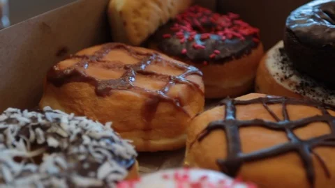 Doughnuts Close Up 動画素材 90906602