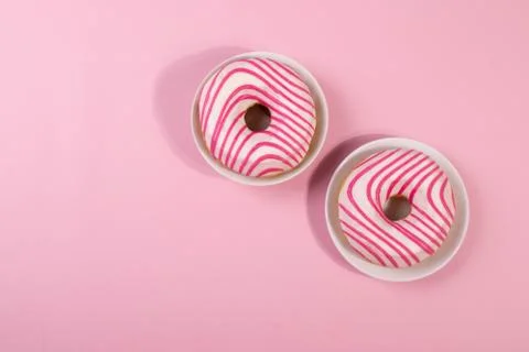 Doughnuts on pink Foto stock