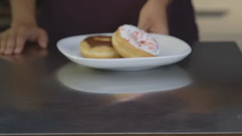 Doughnuts On A Plate 스톡 동영상 105330910