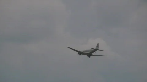 	Douglas DC-2 - nat sound Stock Footage 647041
