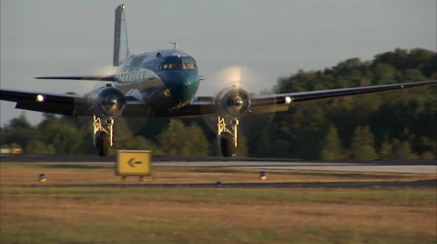 Douglas DC-3 Stock-Footage 45552123