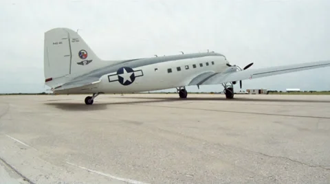 Douglas DC-3  R4-D 動画素材 29759313