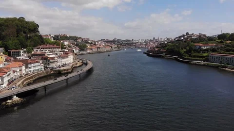 Douro River with view to Porto Stock Footage 107096095