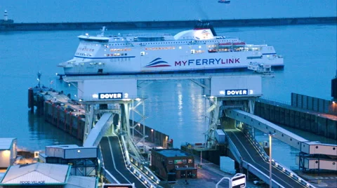 Dover Timelapse ferry turning Stock Footage 46397275