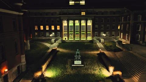 Down to the Ground - SU Campus - Syracuse, NY 库存照片