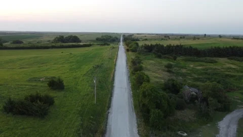 Down the Lonely Dirt Road 動画素材 161265825
