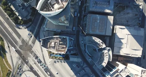 Down-looking aerial view of a developed global futuristic city, Doha, Qatar 動画素材 118116460