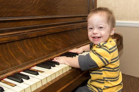 Down Syndrome Boy Stock-Fotos