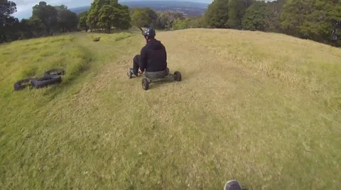 Downhill Grass Karting Stockbeeldmateriaal 46828549
