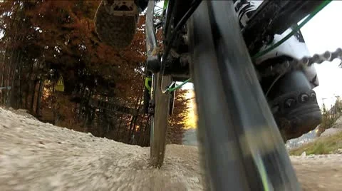 Downhill Mountain Bike Down View Vidéo 8994193