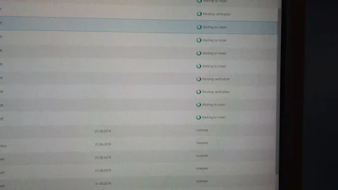 Downloading from internet, status is displayed on screen Video stock 115698979