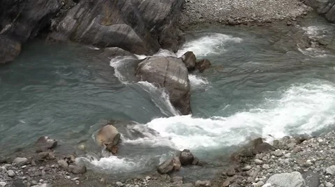 Downstream of waterfall with rocky river Vídeo Stock 46013375
