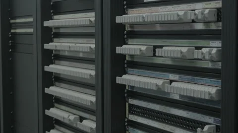 Downtilt perspective over multiple plug system Video stock 57750912