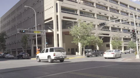 Downtown Albuquerque - Light Traffic - Copper - Pan - 4k 動画素材 52495342