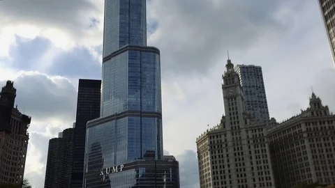 Downtown Chicago hyperlapse from river Stock Footage 81150927