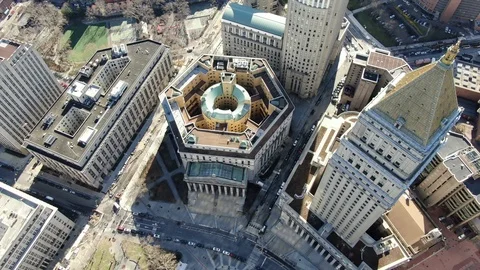 Downtown courthouses at Foley Square seen from overhead Vídeo Stock 127056454