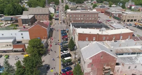 Downtown Cynthiana, KY during car show | Stock Video | Pond5