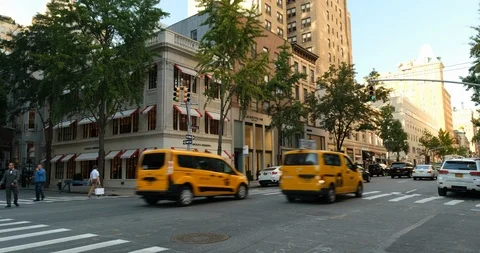 Downtown intersection on Madison Avenue in New York City Stock Footage 122975971