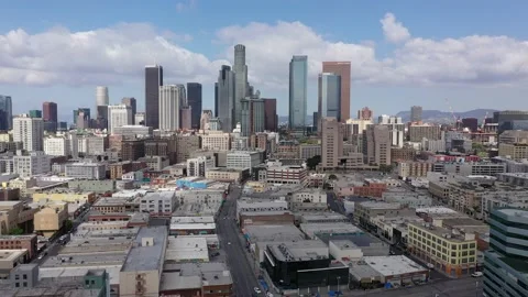 Downtown Los Angeles pull back Stock Footage 133403495
