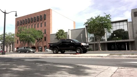 Downtown Ocala FL Traffic Low Angle 4K 스톡 동영상 205920087