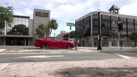 Downtown Ocala Traffic Intersection Daytime 4K 스톡 동영상 205920626