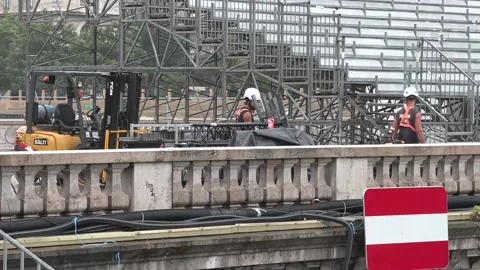 Downtown Paris wakes up eager to get back to normal after a week of closure for  Stock Footage 280308924