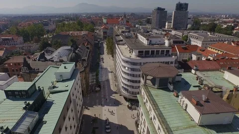 Downtown Reveal Stock Footage 73669717