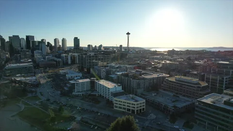 Downtown Seattle in the sunshine 動画素材 231668012