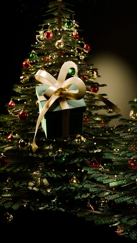 Downward Vertical Glide to Floating Christmas Gift, Vertical 9:16 4K 库存影片 347572428