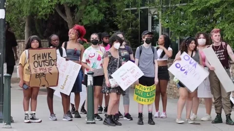 Dozens join pro-abortion protest in Atlanta, ATLANTA, US - 04 May 2022 Video stock 204130938
