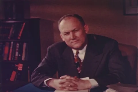 Dr. Flippin talks about three basic principles of penicillin therapy - 1950 Stock Footage 105682674