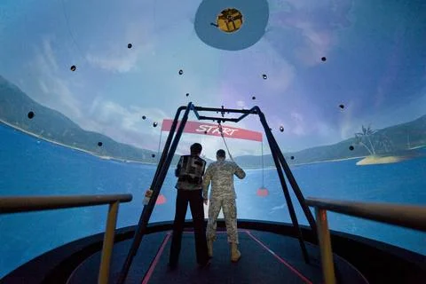 Dr. Rebecca Hooper, program manager for the Center for the Intrepid, expla... Foto stock