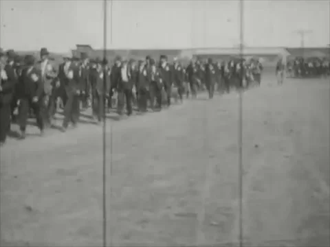 Drafted men march and lined up in front of the shed 1917 -18 Vídeos de archivo 99054186