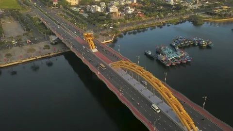 Dragon bridge in danang Stock Footage 128280939