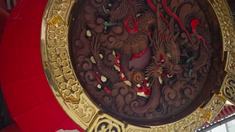 Dragon inside lantern at Kaminarimon gate at Senso-ji temple Asakusa Tokyo Japan Видео 253170409