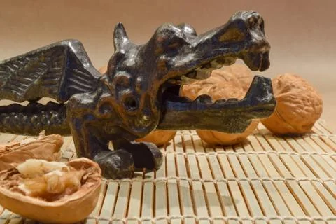 Dragon Shape Nutcracker Stock-Fotos