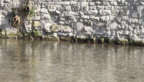 Drain pipe Видео 1105180