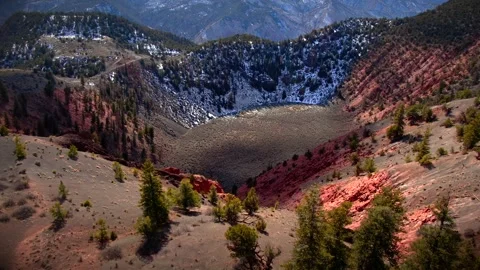 Dramatic 60-second long flight into Colorado's Dotsero Crater Video stock 328467766