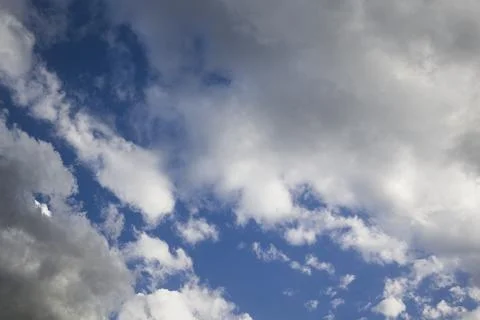 Dramatic blue sky with dark clouds Foto stock