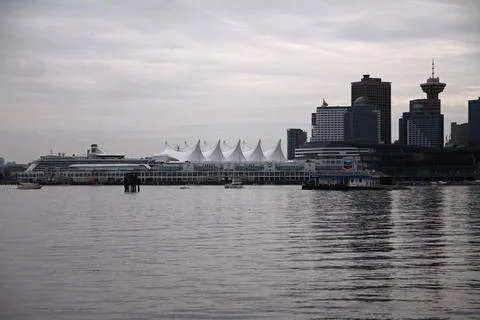 Dramatic Canada Palace from the sea in a white sky day Stock Photos