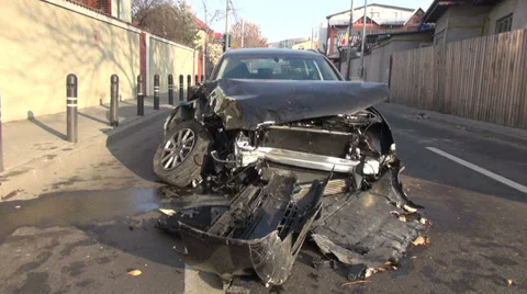 Dramatic car accident, traffic collision, head on crash car, vehicle, zoom in Stock Footage 33691450