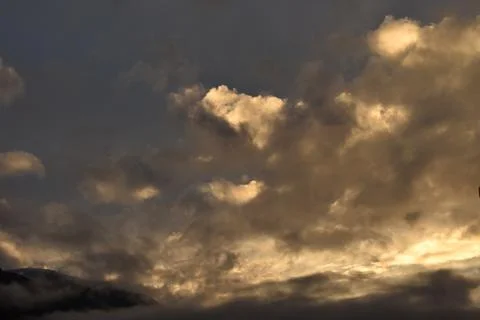 Dramatic cloud scenery over Vaduz in Liechtenstein 30.4.2020 Stockfoto's