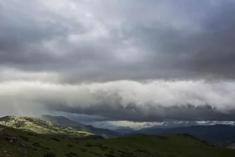 Dramatic clouds and storm in La Cerdanya, Pyrenees, Girona, Catalonia, Spain Stock-Fotos