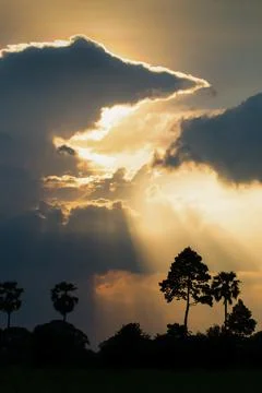Dramatic clouds and sunset sky. Foto stock